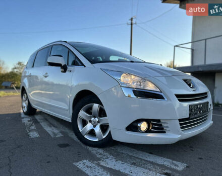 Белый Пежо 5008, объемом двигателя 2 л и пробегом 205 тыс. км за 8950 $, фото 19 на Automoto.ua