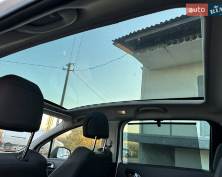 Белый Пежо 5008, объемом двигателя 2 л и пробегом 205 тыс. км за 8950 $, фото 65 на Automoto.ua