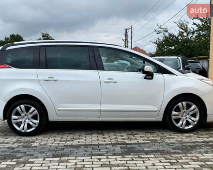Белый Пежо 5008, объемом двигателя 2 л и пробегом 221 тыс. км за 9900 $, фото 6 на Automoto.ua
