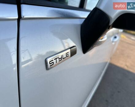 Белый Пежо 5008, объемом двигателя 2 л и пробегом 205 тыс. км за 8950 $, фото 16 на Automoto.ua