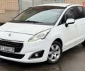 Белый Пежо 5008, объемом двигателя 1.56 л и пробегом 233 тыс. км за 7700 $, фото 1 на Automoto.ua