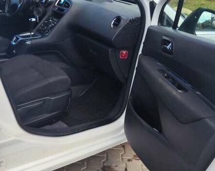 Білий Пежо 5008, об'ємом двигуна 1.6 л та пробігом 208 тис. км за 9600 $, фото 16 на Automoto.ua