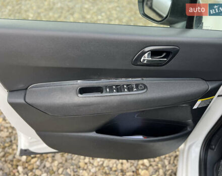 Білий Пежо 5008, об'ємом двигуна 1.6 л та пробігом 205 тис. км за 9099 $, фото 15 на Automoto.ua