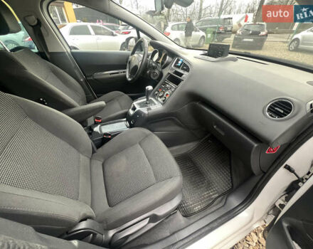 Білий Пежо 5008, об'ємом двигуна 1.6 л та пробігом 205 тис. км за 9099 $, фото 18 на Automoto.ua