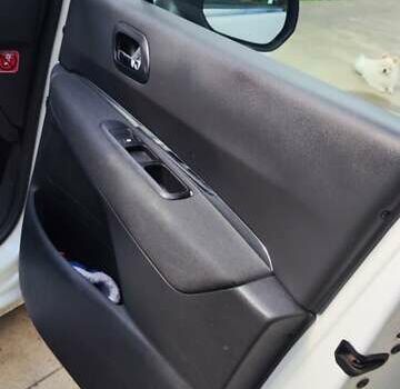 Білий Пежо 5008, об'ємом двигуна 1.6 л та пробігом 208 тис. км за 9600 $, фото 28 на Automoto.ua