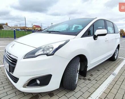 Белый Пежо 5008, объемом двигателя 1.56 л и пробегом 330 тыс. км за 9300 $, фото 3 на Automoto.ua