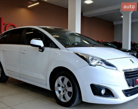 Белый Пежо 5008, объемом двигателя 1.6 л и пробегом 232 тыс. км за 7900 $, фото 6 на Automoto.ua