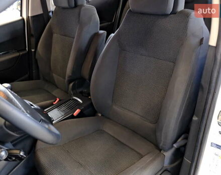 Белый Пежо 5008, объемом двигателя 1.6 л и пробегом 232 тыс. км за 7900 $, фото 35 на Automoto.ua