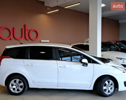 Белый Пежо 5008, объемом двигателя 1.6 л и пробегом 232 тыс. км за 7900 $, фото 12 на Automoto.ua