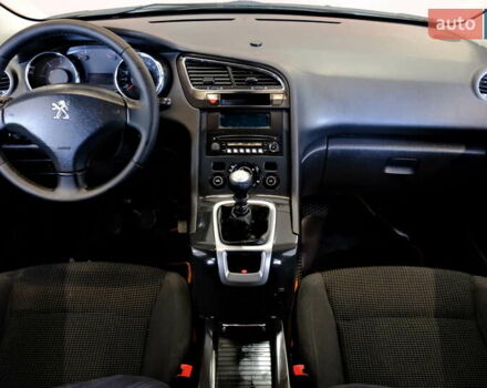 Белый Пежо 5008, объемом двигателя 1.6 л и пробегом 232 тыс. км за 7900 $, фото 50 на Automoto.ua