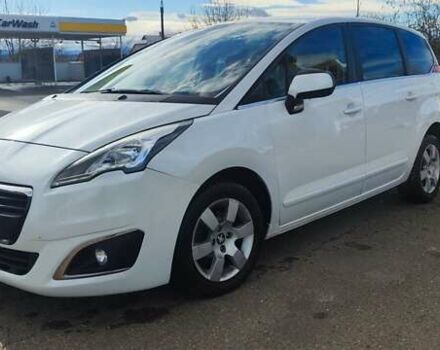 Білий Пежо 5008, об'ємом двигуна 1.6 л та пробігом 208 тис. км за 9600 $, фото 14 на Automoto.ua