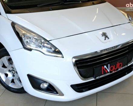 Белый Пежо 5008, объемом двигателя 1.6 л и пробегом 232 тыс. км за 7900 $, фото 2 на Automoto.ua