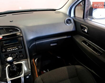 Белый Пежо 5008, объемом двигателя 1.6 л и пробегом 232 тыс. км за 7900 $, фото 52 на Automoto.ua