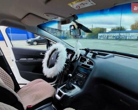 Белый Пежо 5008, объемом двигателя 1.56 л и пробегом 330 тыс. км за 9300 $, фото 2 на Automoto.ua