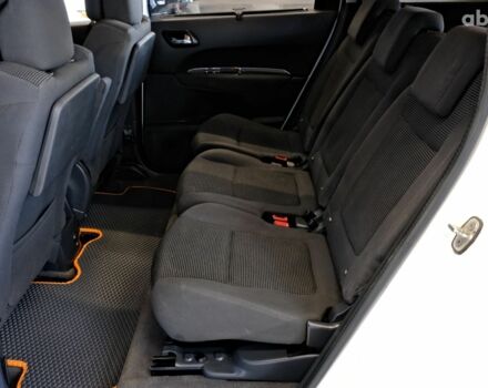 Белый Пежо 5008, объемом двигателя 1.6 л и пробегом 232 тыс. км за 7900 $, фото 7 на Automoto.ua