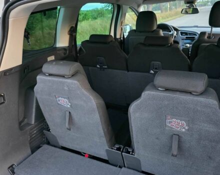 Білий Пежо 5008, об'ємом двигуна 1.6 л та пробігом 183 тис. км за 9000 $, фото 17 на Automoto.ua