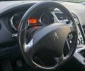 Білий Пежо 5008, об'ємом двигуна 1.6 л та пробігом 183 тис. км за 9000 $, фото 5 на Automoto.ua