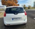 Білий Пежо 5008, об'ємом двигуна 1.6 л та пробігом 208 тис. км за 9600 $, фото 7 на Automoto.ua
