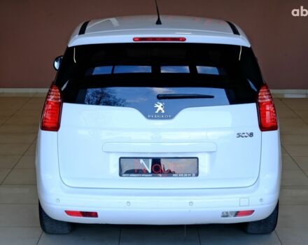 Белый Пежо 5008, объемом двигателя 1.6 л и пробегом 232 тыс. км за 7900 $, фото 5 на Automoto.ua