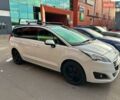 Белый Пежо 5008, объемом двигателя 2 л и пробегом 220 тыс. км за 9000 $, фото 1 на Automoto.ua