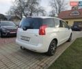 Белый Пежо 5008, объемом двигателя 1.6 л и пробегом 221 тыс. км за 10300 $, фото 12 на Automoto.ua
