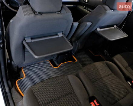 Белый Пежо 5008, объемом двигателя 1.6 л и пробегом 232 тыс. км за 7900 $, фото 40 на Automoto.ua