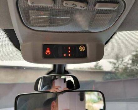 Белый Пежо 5008, объемом двигателя 1.56 л и пробегом 239 тыс. км за 6900 $, фото 12 на Automoto.ua