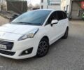 Белый Пежо 5008, объемом двигателя 1.6 л и пробегом 175 тыс. км за 8500 $, фото 1 на Automoto.ua
