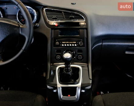 Белый Пежо 5008, объемом двигателя 1.6 л и пробегом 232 тыс. км за 7900 $, фото 54 на Automoto.ua