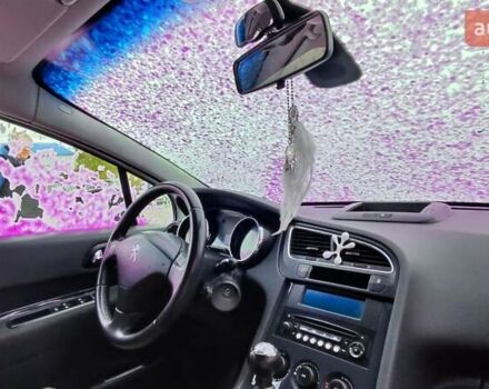 Белый Пежо 5008, объемом двигателя 1.56 л и пробегом 330 тыс. км за 9300 $, фото 6 на Automoto.ua