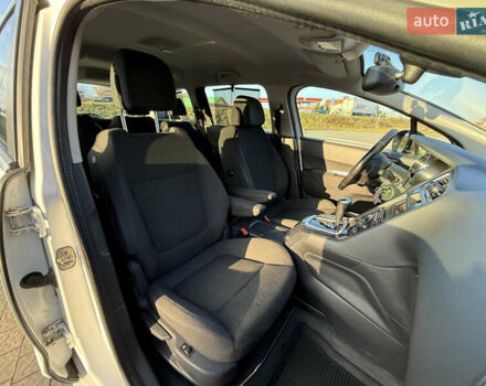 Білий Пежо 5008, об'ємом двигуна 1.6 л та пробігом 230 тис. км за 9999 $, фото 22 на Automoto.ua