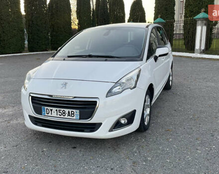 Білий Пежо 5008, об'ємом двигуна 1.6 л та пробігом 220 тис. км за 12300 $, фото 2 на Automoto.ua