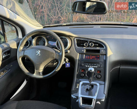 Білий Пежо 5008, об'ємом двигуна 1.6 л та пробігом 230 тис. км за 9999 $, фото 30 на Automoto.ua