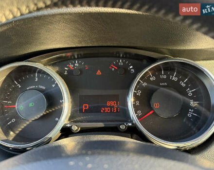 Білий Пежо 5008, об'ємом двигуна 1.6 л та пробігом 230 тис. км за 9999 $, фото 44 на Automoto.ua