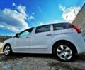 Білий Пежо 5008, об'ємом двигуна 1.6 л та пробігом 205 тис. км за 9900 $, фото 1 на Automoto.ua