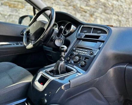 Білий Пежо 5008, об'ємом двигуна 1.6 л та пробігом 205 тис. км за 9900 $, фото 8 на Automoto.ua
