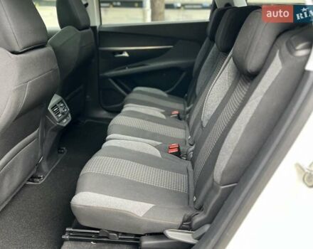 Белый Пежо 5008, объемом двигателя 1.5 л и пробегом 197 тыс. км за 20550 $, фото 20 на Automoto.ua