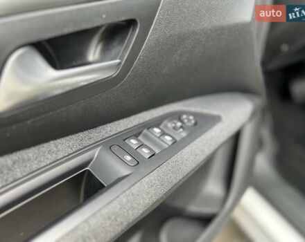 Белый Пежо 5008, объемом двигателя 1.5 л и пробегом 197 тыс. км за 20550 $, фото 22 на Automoto.ua