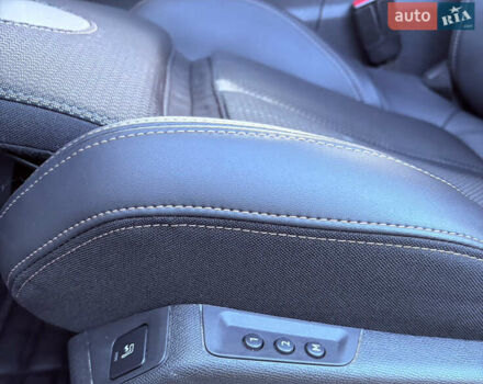 Белый Пежо 5008, объемом двигателя 2 л и пробегом 55 тыс. км за 34700 $, фото 16 на Automoto.ua