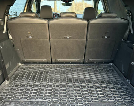 Белый Пежо 5008, объемом двигателя 2 л и пробегом 55 тыс. км за 34700 $, фото 26 на Automoto.ua