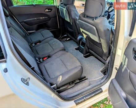 Пежо 5008 2010 в Ковель на Automoto.ua Белый Пежо 5008, объемом двигателя 1.56 л и пробегом 200 тыс. км за 6700 $, фото 13 на Automoto.ua