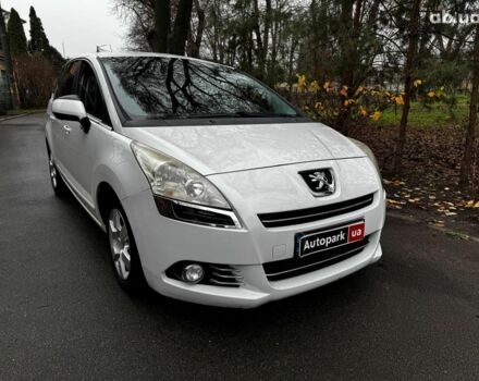 Белый Пежо 5008, объемом двигателя 1.6 л и пробегом 272 тыс. км за 8490 $, фото 2 на Automoto.ua