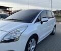 Белый Пежо 5008, объемом двигателя 1.56 л и пробегом 300 тыс. км за 7700 $, фото 2 на Automoto.ua