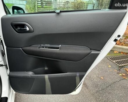 Белый Пежо 5008, объемом двигателя 1.6 л и пробегом 272 тыс. км за 8490 $, фото 21 на Automoto.ua