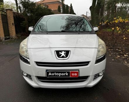 Белый Пежо 5008, объемом двигателя 1.6 л и пробегом 272 тыс. км за 8490 $, фото 1 на Automoto.ua