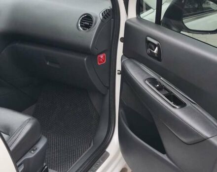 Білий Пежо 5008, об'ємом двигуна 1.6 л та пробігом 248 тис. км за 9700 $, фото 19 на Automoto.ua