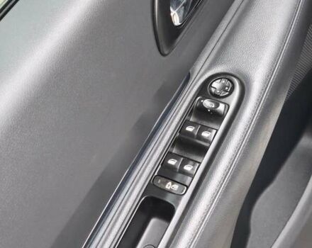 Білий Пежо 5008, об'ємом двигуна 1.6 л та пробігом 248 тис. км за 9700 $, фото 9 на Automoto.ua