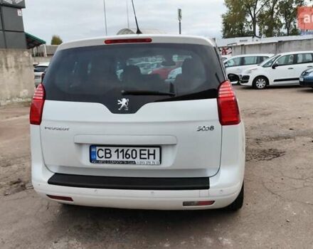 Білий Пежо 5008, об'ємом двигуна 2 л та пробігом 258 тис. км за 8999 $, фото 5 на Automoto.ua