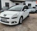 Білий Пежо 5008, об'ємом двигуна 2 л та пробігом 258 тис. км за 8999 $, фото 1 на Automoto.ua
