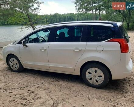 Белый Пежо 5008, объемом двигателя 2 л и пробегом 212 тыс. км за 8500 $, фото 7 на Automoto.ua
